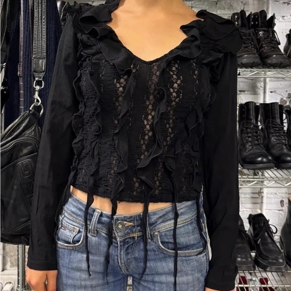 Vintage 2000s Versace Black Ruffle Pleated Top – Seaweed Detail Long Sleeve (S) - Picture 9 of 10